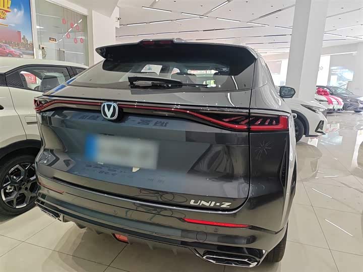 Фото 6 - Changan UNI-Z Hybrid