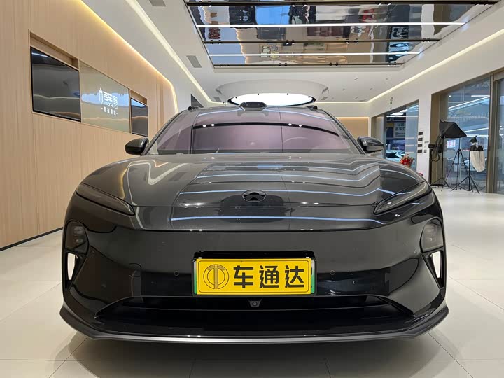 Фото 1 - Nio ET5T