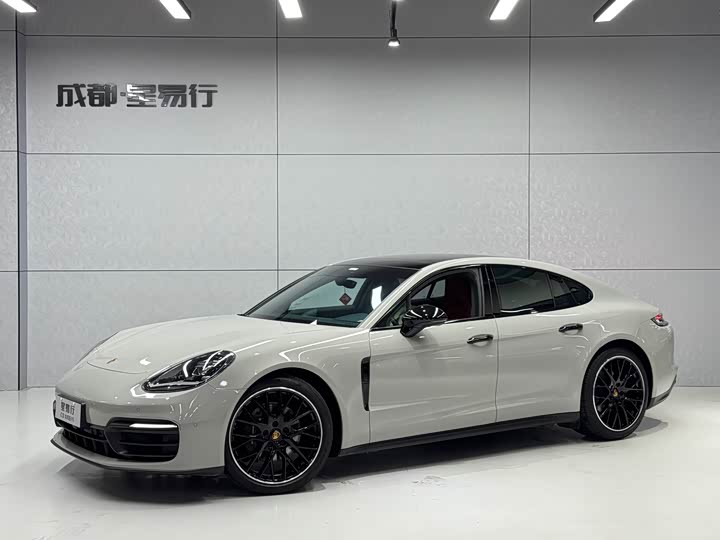 Фото 1 - Porsche Panamera