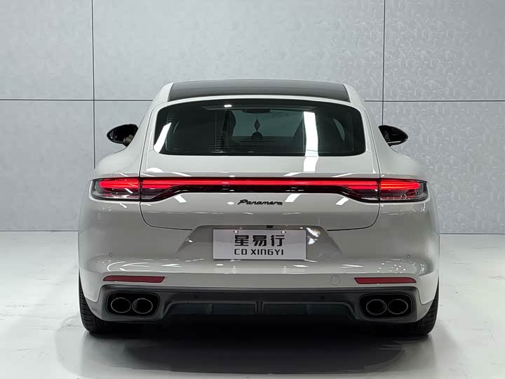 Фото 7 - Porsche Panamera