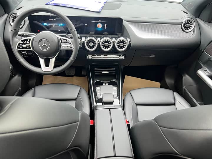 Фото 6 - Mercedes-Benz GLA-Class