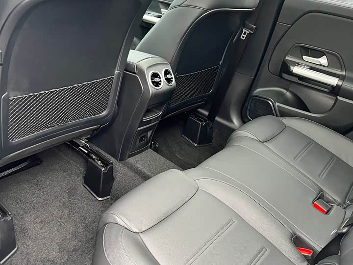 Фото 8 - Mercedes-Benz GLA-Class