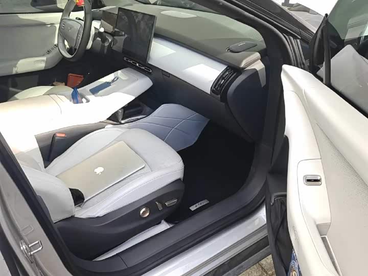 Фото 7 - XPeng F57