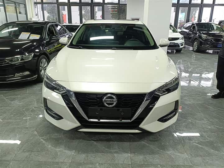 Фото 3 - Nissan Sylphy