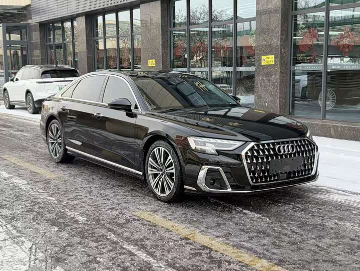 Фото 3 - Audi A8