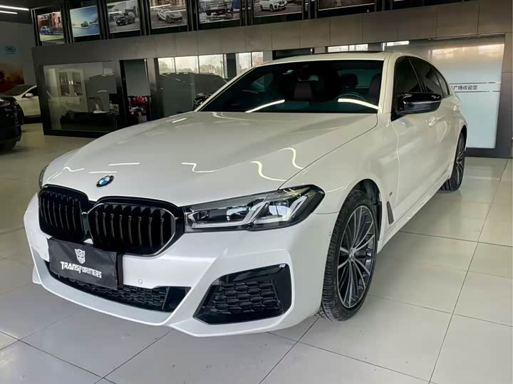 Фото 1 - BMW 5 Series