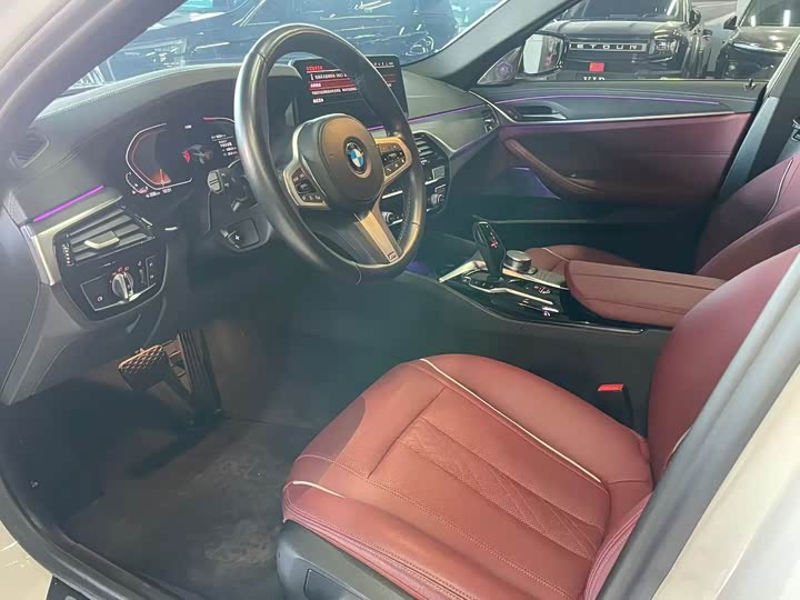 Фото 6 - BMW 5 Series