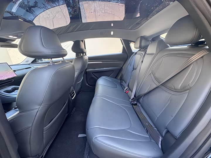 Фото 7 - XPeng Mona M03