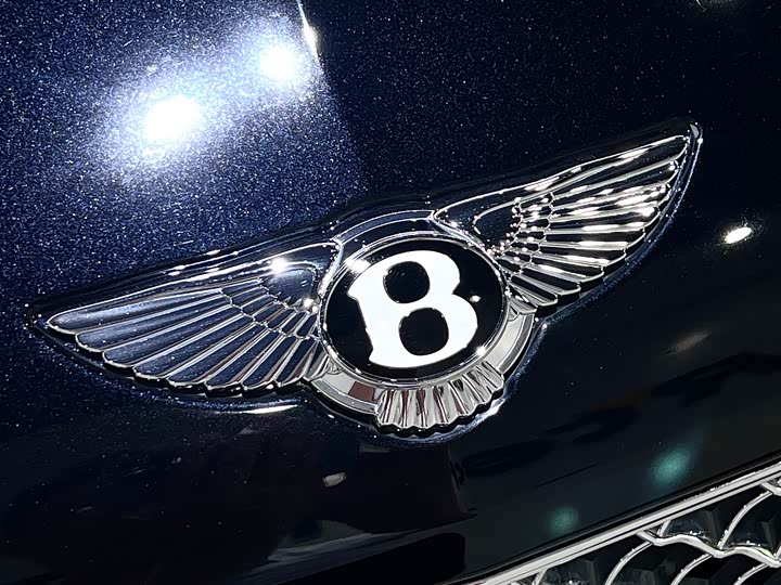 Фото 8 - Bentley Bentayga