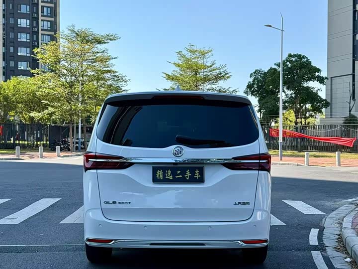 Фото 8 - Buick GL8 ES