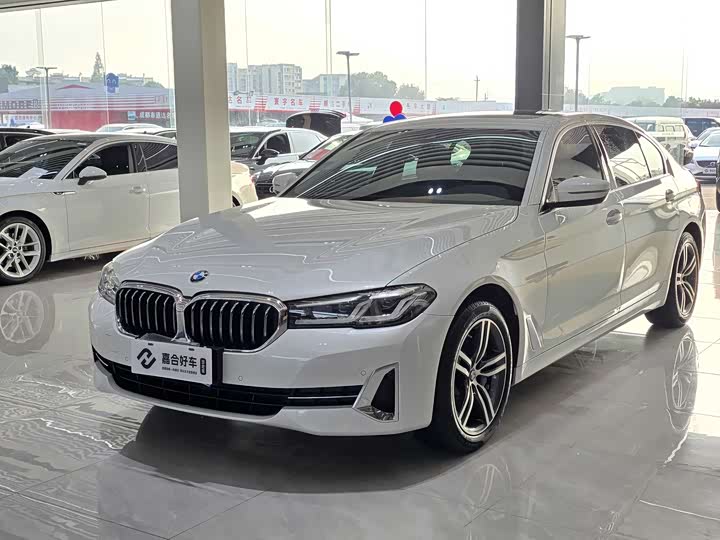 Фото 1 - BMW 5 Series