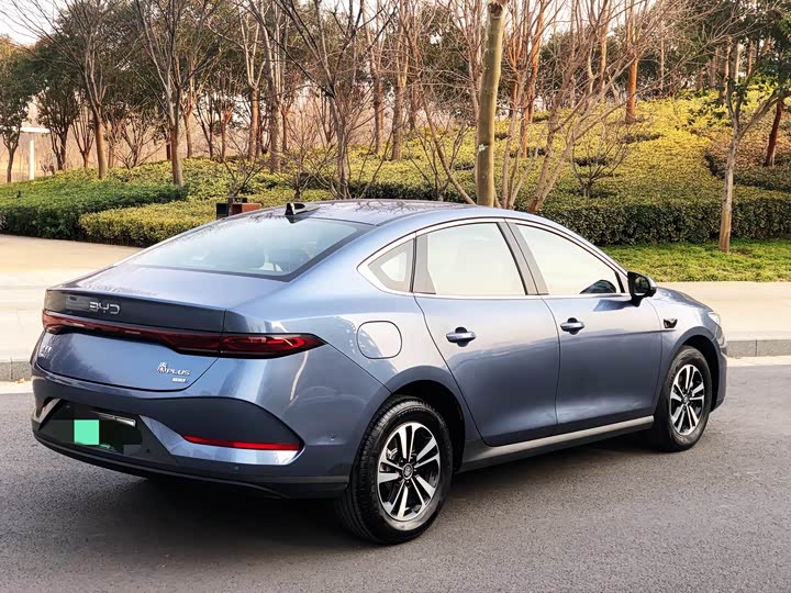 Фото 4 - BYD Qin Plus