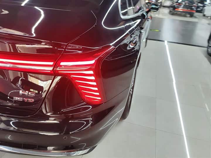 Фото 8 - Hongqi H5