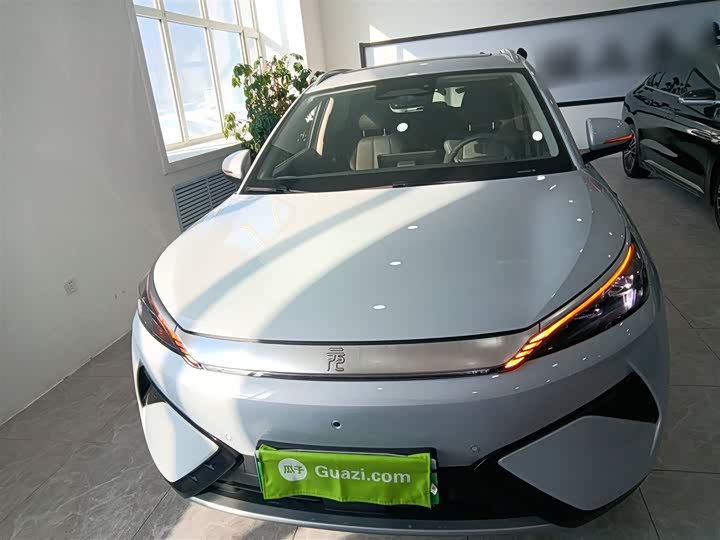 Фото 3 - BYD Yuan Plus