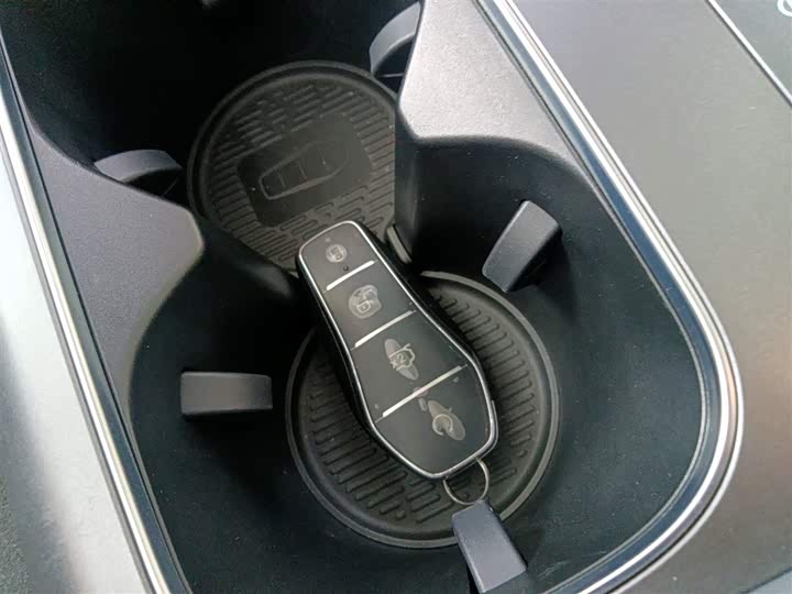 Фото 9 - BYD Yuan Plus