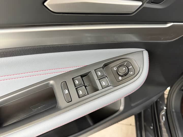 Фото 7 - Volkswagen Lamando L