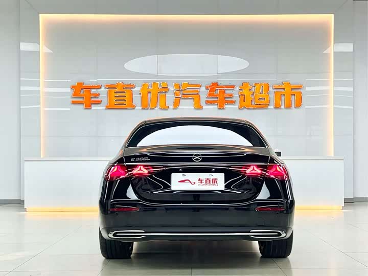 Фото 6 - Mercedes-Benz E-Class