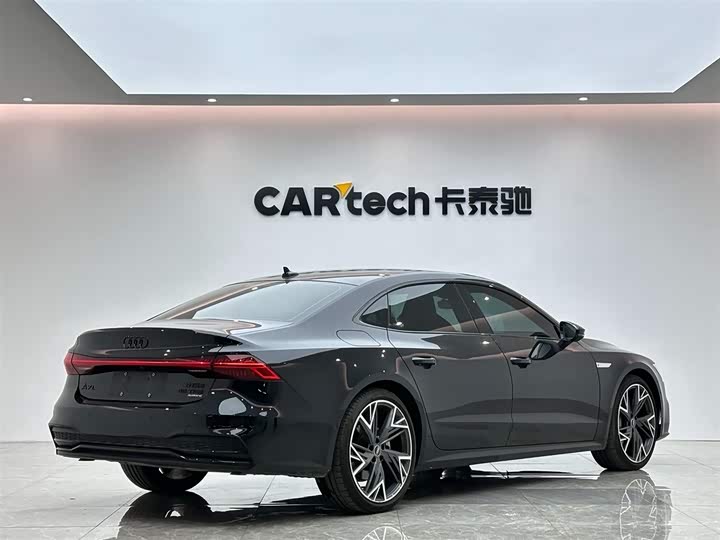 Фото 5 - Audi A7L