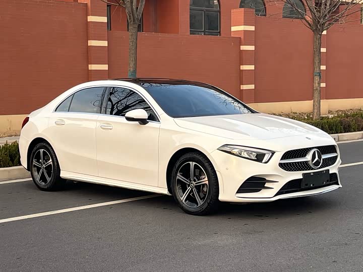 Фото 2 - Mercedes-Benz A-Class