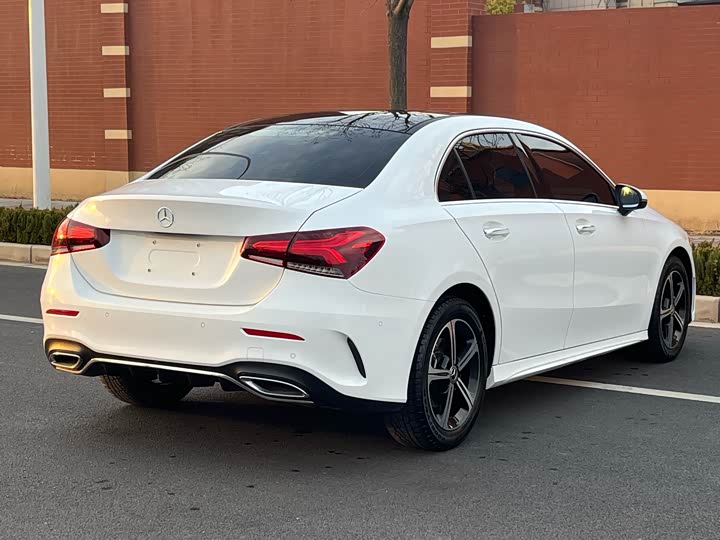 Фото 4 - Mercedes-Benz A-Class