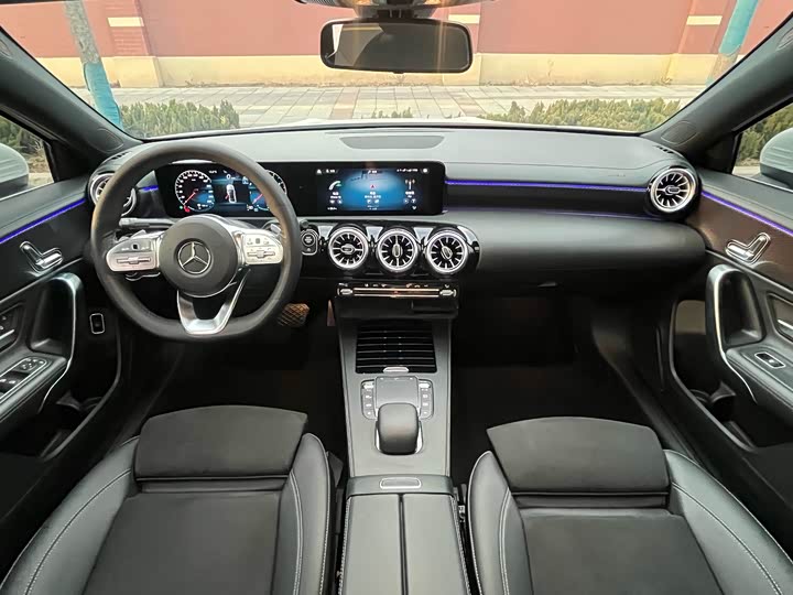 Фото 9 - Mercedes-Benz A-Class