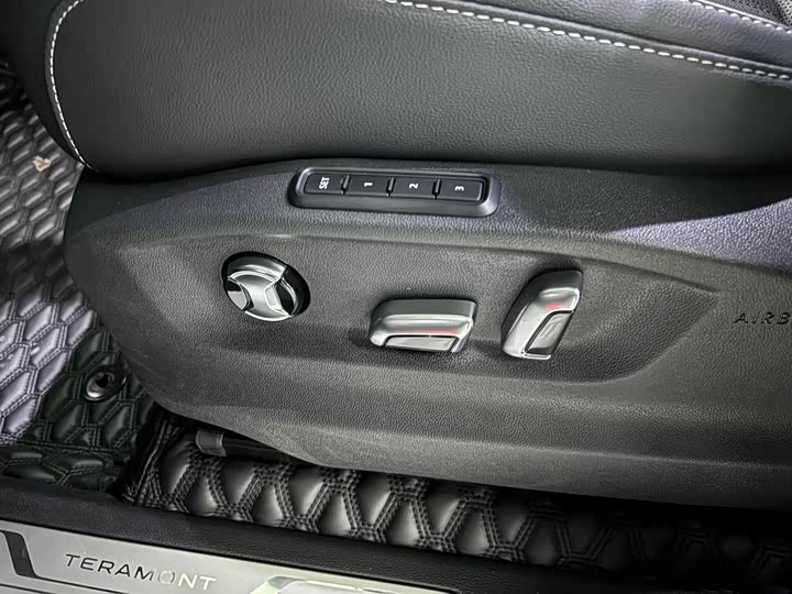 Фото 9 - Volkswagen Teramont Pro