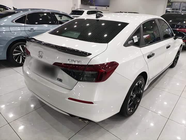 Фото 7 - Honda Civic