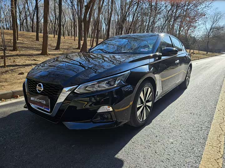 Фото 1 - Nissan Teana