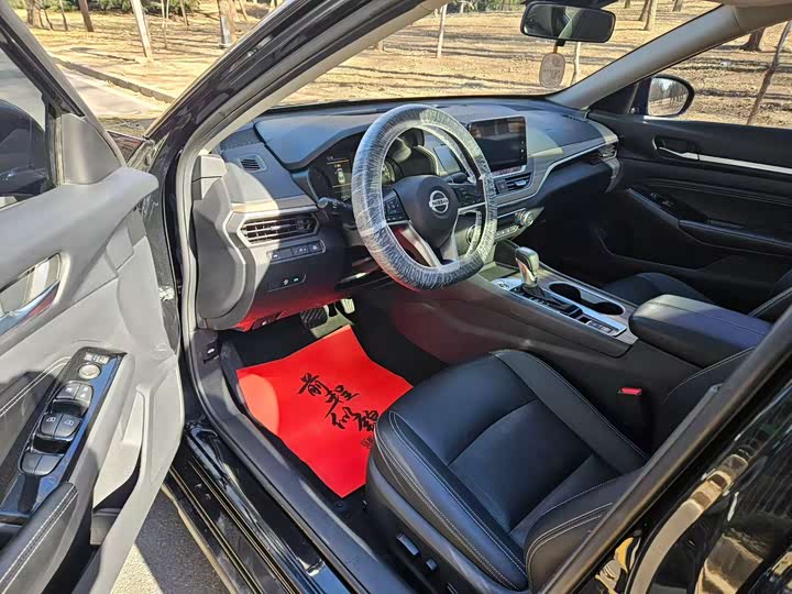 Фото 4 - Nissan Teana