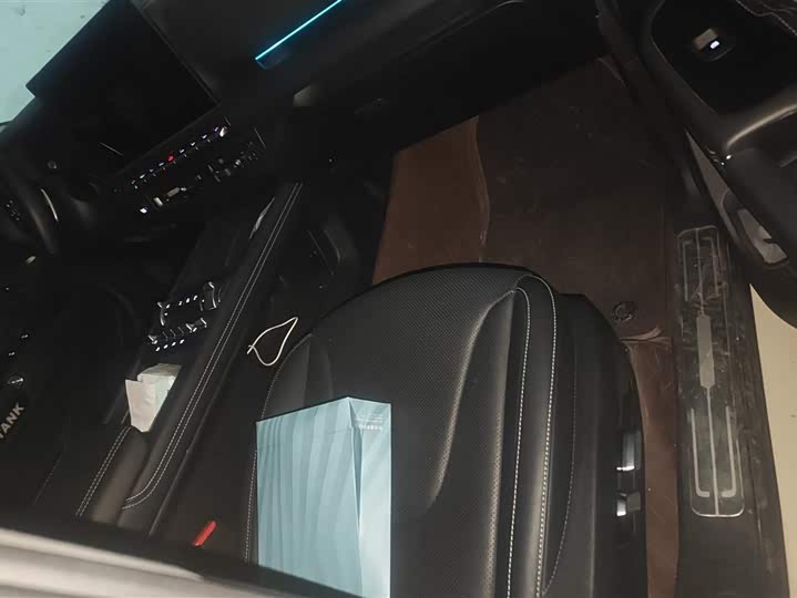 Фото 8 - Tank 300 Hybrid