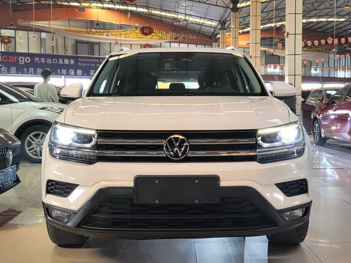 Фото 2 - Volkswagen Tharu