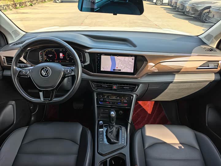 Фото 6 - Volkswagen Tharu