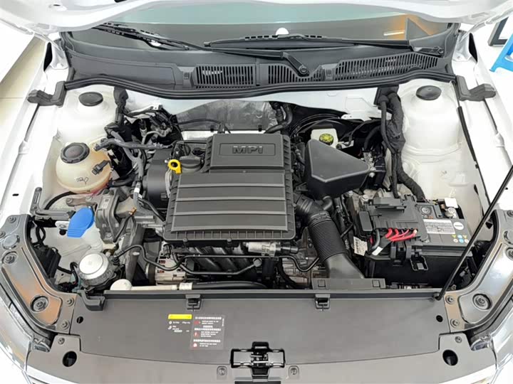 Фото 3 - Volkswagen Lavida