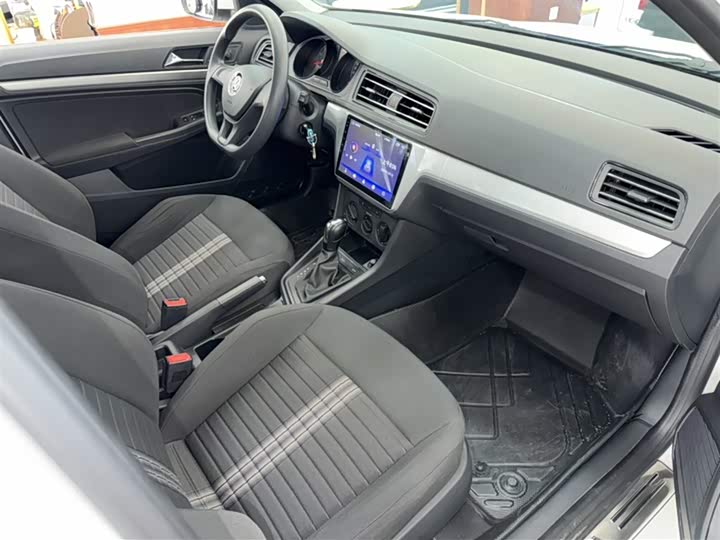 Фото 6 - Volkswagen Lavida