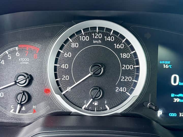 Фото 4 - Toyota Levin