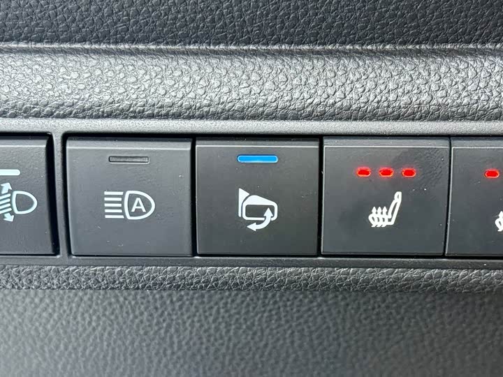 Фото 5 - Toyota Levin