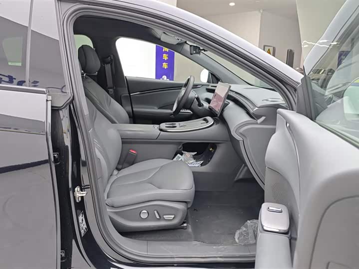 Фото 8 - XPeng G7