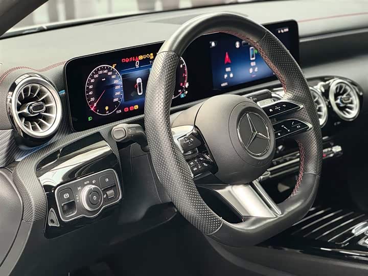 Фото 7 - Mercedes-Benz A-Class