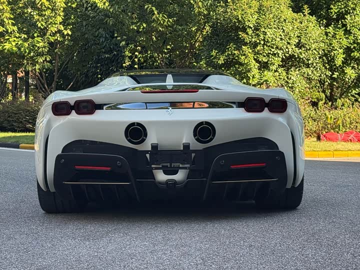 Фото 5 - Ferrari SF90