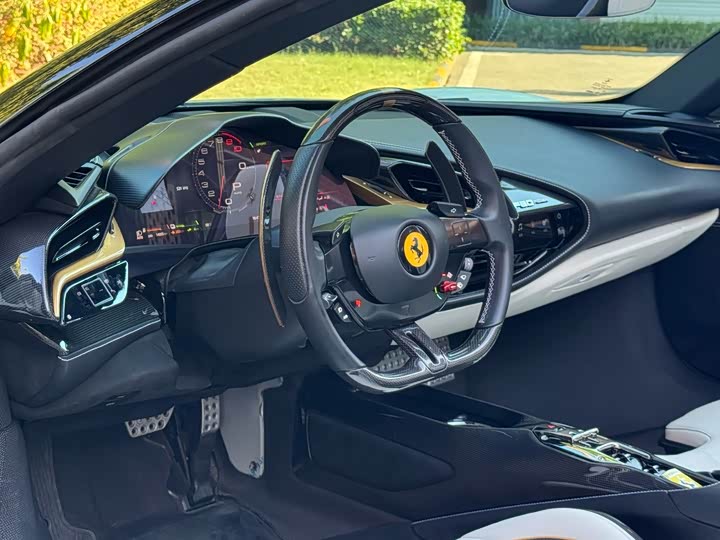 Фото 8 - Ferrari SF90