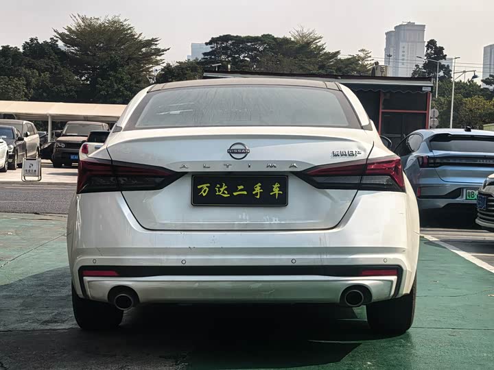 Фото 4 - Nissan Teana