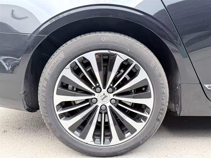 Фото 8 - Volvo S90