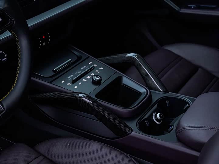 Фото 7 - Porsche Cayenne