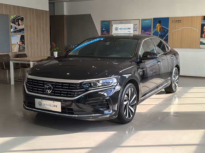 Фото 1 - Volkswagen Passat