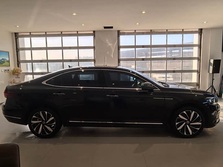 Фото 6 - Volkswagen Passat