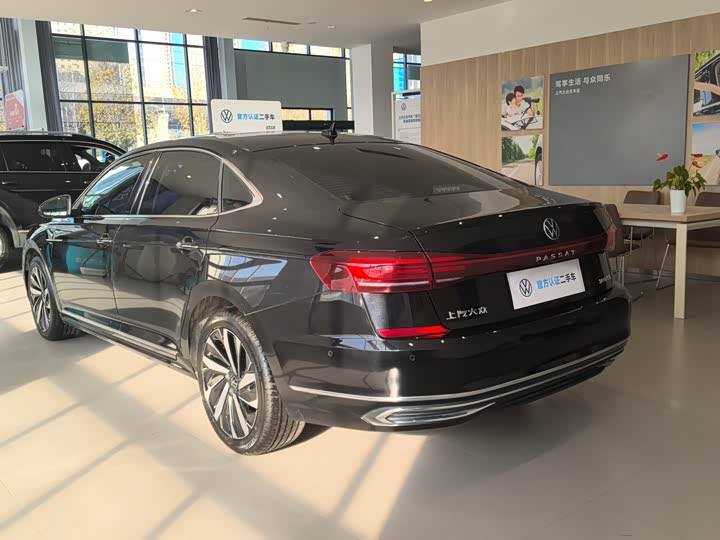 Фото 9 - Volkswagen Passat