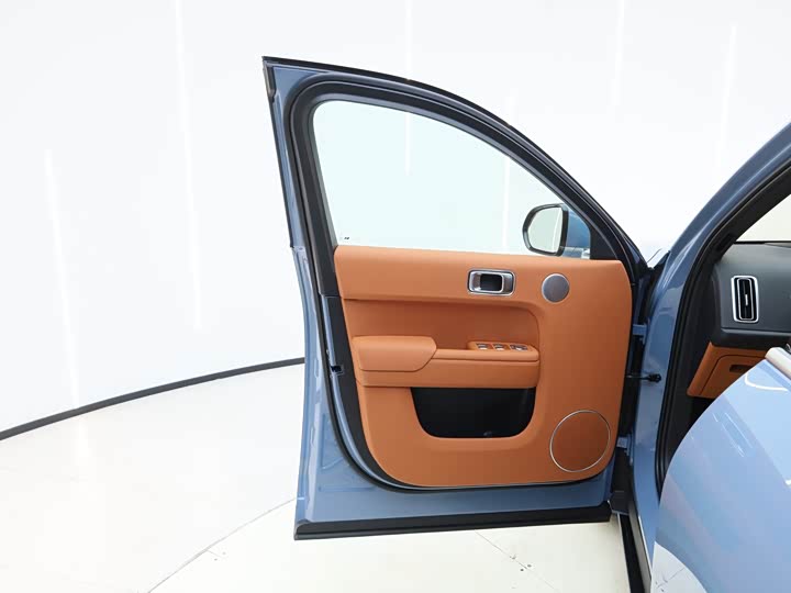 Фото 9 - LiXiang L7