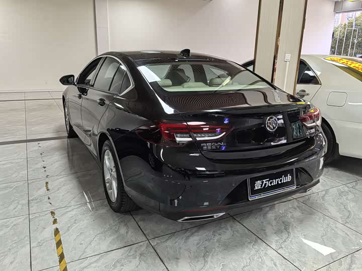 Фото 8 - Buick Regal