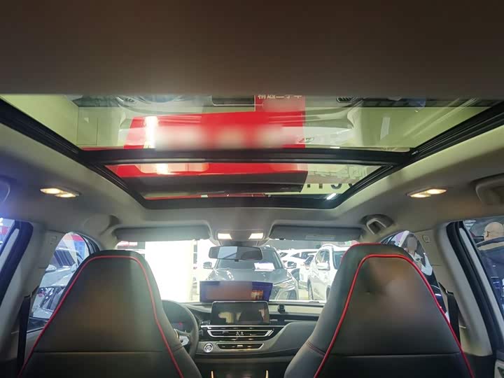 Фото 8 - Changan CS75