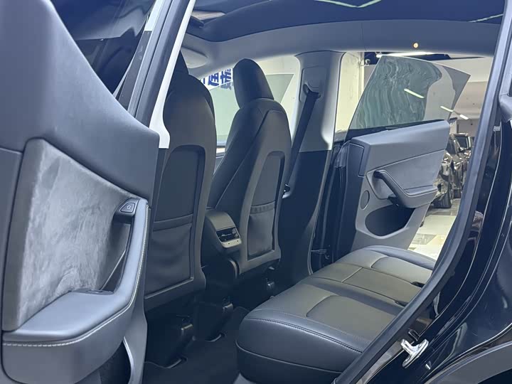 Фото 5 - Tesla Model Y